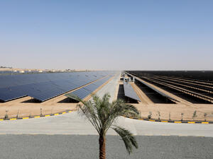The Mohammad bin Rashid Al Maktoum Solar Park is the largest single-site solar energy project in the world. (Shutterstock)