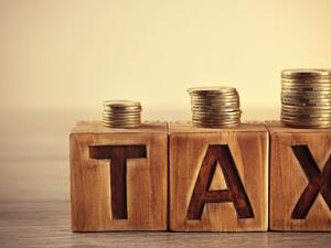 Iran’s tax income rose 14.1 percent during the last Iranian calendar year. (Shutterstock)