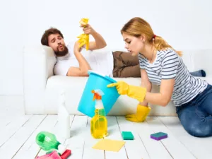 وجود الكراكيب والفوضى فهي تعتبر أحد الامور الرئيسية التي تجلب الفقر
