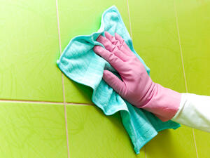 يجب أن تتعود كل ربة منزل على تنظيف سيراميك المطبخ أول بأول
 يجب أن تتعود كل ربة منزل على تنظيف سيراميك المطبخ أول بأول