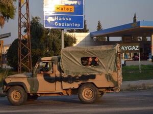 New batch of Turkish military vehicles tanks passed the Cilvegozu border gate positioned in the buffer zone to enter Syria (Twitter)