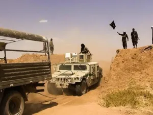 ثالث جسر في الموصل يخرج عن الخدمة بعد قصف طائرات التحالف له