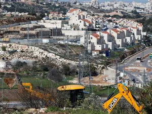Israel approves more than 2,000 illegal settlement units in the West Bank  (Twitter)
