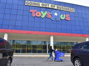 Toys 'R' Us store (Twitter)