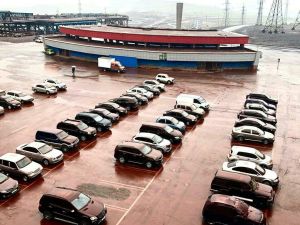 In fact the substance is little more than rust which was blown over the car park while being washed off one of the factory buildings (Twitter)