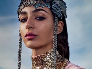 British-Moroccan model Nora Attal (Twitter)