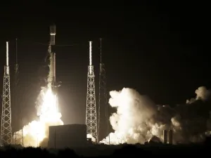 Israeli Spacecraft Rockets To The Moon For The Country's First Attempted Lunar Landing (Twitter)