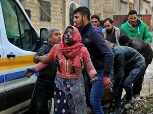 At least 10 civilians were killed and 34 others injured by regime artillery shelling on residential areas in the country's northwestern Idlib province (Twitter)