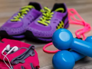 The licences will be restricted to gyms that focus on weight loss and fitness activities such as swimming, running and bodybuilding. (Shutterstock)