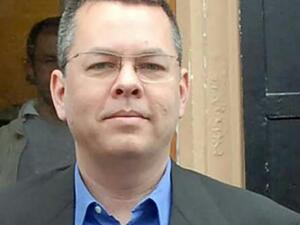 القس الاميركي سيعود لبلاده بعد أمر قضائي بالافراج عنه في تركيا