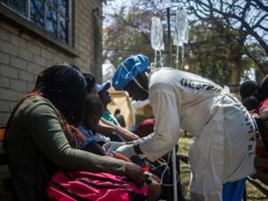 وباء الكوليرا يتسبب بوفاة 28 شخصا في زيمبابوي

