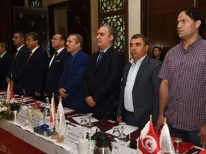 اعضاء من احزاب سياسية تونسية يجتمعون في 18 ايلول/سبتمبر في العاصمة تونس لاتخاذ قرار حول موعد الانتخابات البلدية المقبلة

