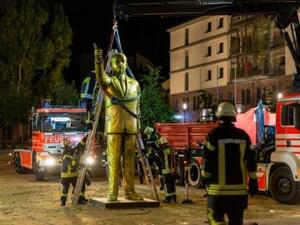 مدينة ألمانية تزيل تمثالا لاردوغان بعد مواجهات