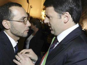 امام فلورنسا عزالدين الزير (يسار) خلال حديث مع رئيس بلدية المدينة حينها ماتيو رينزي في 2011
