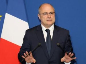 استقالة وزير الداخلية الفرنسي على خلفية تحقيق قضائي

