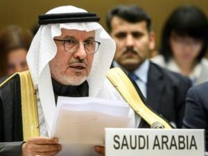 المشرف العام على مركز الملك سلمان للإغاثة والأعمال الإنسانية عبدالله بن عبدالعزيز الربيعة خلال مؤتمر المانحين لليمن في جنيف 
