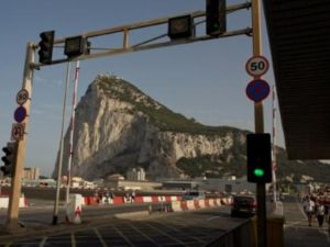 بريطانيا لن تتخلى عن جبل طارق بدون موافقة سكانه