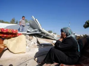 الاتحاد الأوروبي يدعو إسرائيل للكف عن هدم منازل الفلسطينيين