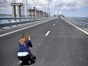 الجسر الذي يربط شبه جزيرة القرم بجنوب روسيا