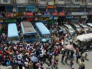 سياح يفرون من دارجيلنغ الهندية خوفا من اعمال العنف

