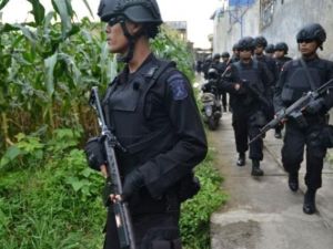 مداهمة للشرطة الاندونيسية في شرق جاوا
