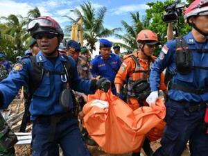 البحث عن ناجين مستمر في إندونيسيا