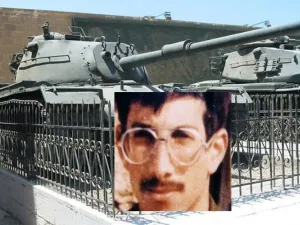 زخاري باومل
