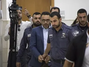 سلطات الاحتلال الاسرائيلية تمدد توقيف محافظ القدس الفلسطيني