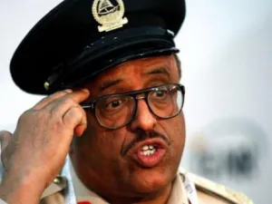 ضاحي خلفان