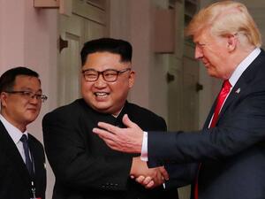 الرئيس الاميركي دونالد ترامب والزعيم الكوري الشمالي كيم جونغ أون
