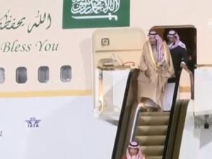 تعطل السلم الكهربائي لطائرة الملك سلمان اثناء نزوله منها في موسكو