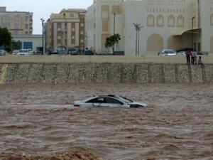 11 قتيلا في اليمن وعمان نتيجة الاعصار ميكونو
