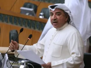 النائب الشيعي السابق المثير للجدل عبد الحميد دشتي

