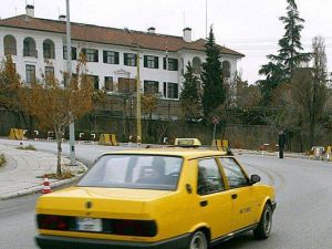 بريطانيا تغلق سفارتها في أنقرة لاسباب امنية
