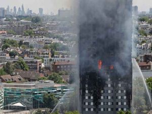 ارتفاع عدد قتلى حريق لندن الى 12 على الاقل 
