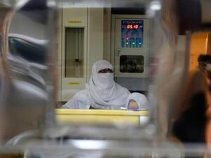 ممرضات داخل أحد المستشفيات بمكة
