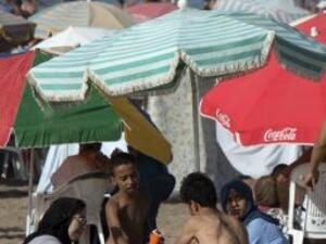 مصطافون على احد الشواطئ في المغرب