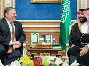 وزير الخارجية الاميركي مايك بومبيو مع ولي العهد السعودي الامير محمد بن سلمان