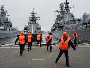 البنتاغون يحذر الأسطول الروسي بالبحر المتوسط