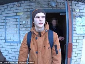 "مجموعات موت" غامضة على الانترنت تحضّ المراهقين الروس على الانتحار