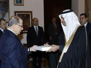 الرئيس اللبناني ميشال عون اوراق اعتماد السفير السعودي الجديد وليد اليعقوب في القصر الجمهوري
