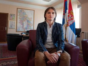 تعيين امراة مثلية رئيسة للحكومة في صربيا 
