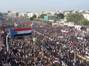 جنوبيو اليمن ينظمون تظاهرة حاشدة في عدن للمطالبة باستعادة دولتهم