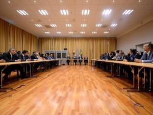 مشهد عام للمحادثات اليمنية في السويد

