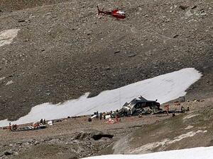 20 قتيلا في حادث تحطم طائرة عسكرية في سويسرا

