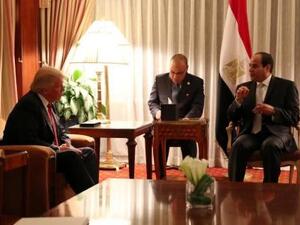 ترامب خلال اجتماعه بالسيسي (إلى اليمين) في نيويورك يوم 19 سبتمبر أيلول 2016. 

