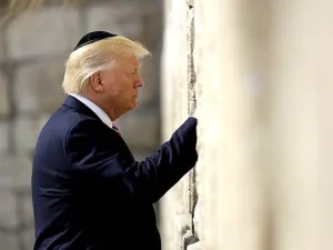 الرئيس الأمريكي دونالد ترامب