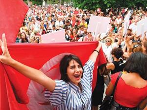 الحكومة التونسية تصادق على مشروع قانون المساواة في الإرث