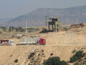 تركيا تشيد جدارا امنيا على حدودها مع ايران

