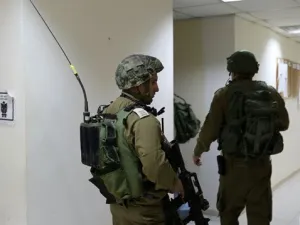 القوات الاسرائيلية تقتحم مقر وكالة الانباء الفلسطينية الرسمية